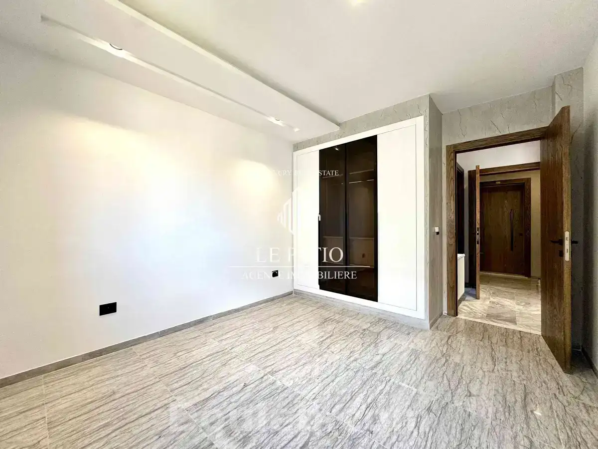 Appartement s1 neuf jamais habite a ain zaghouan - Miniature 2