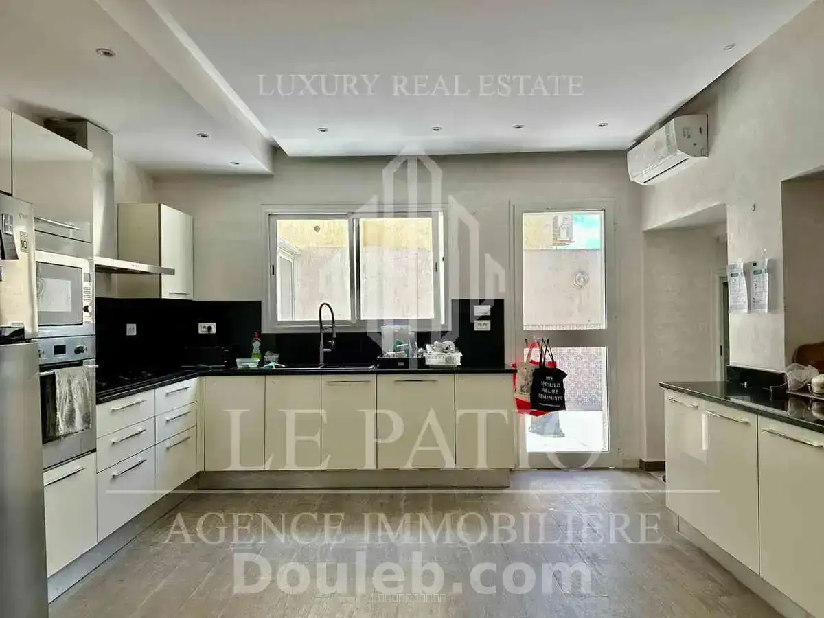 Villa semi meublée a la marsa - Miniature 3