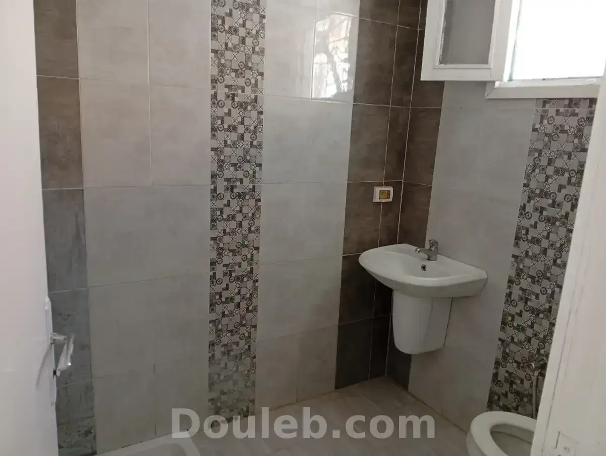 Studio de villa - Miniature 2