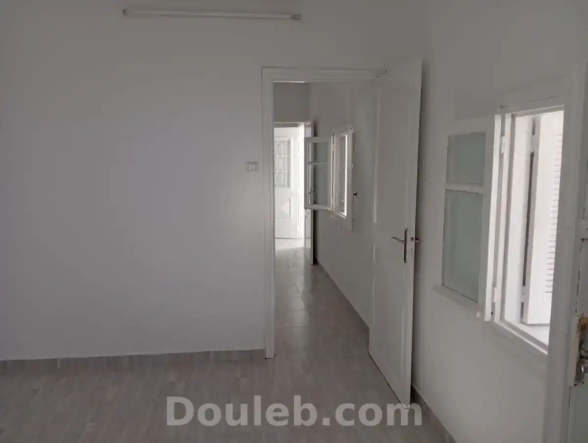 Studio de villa - Miniature 3