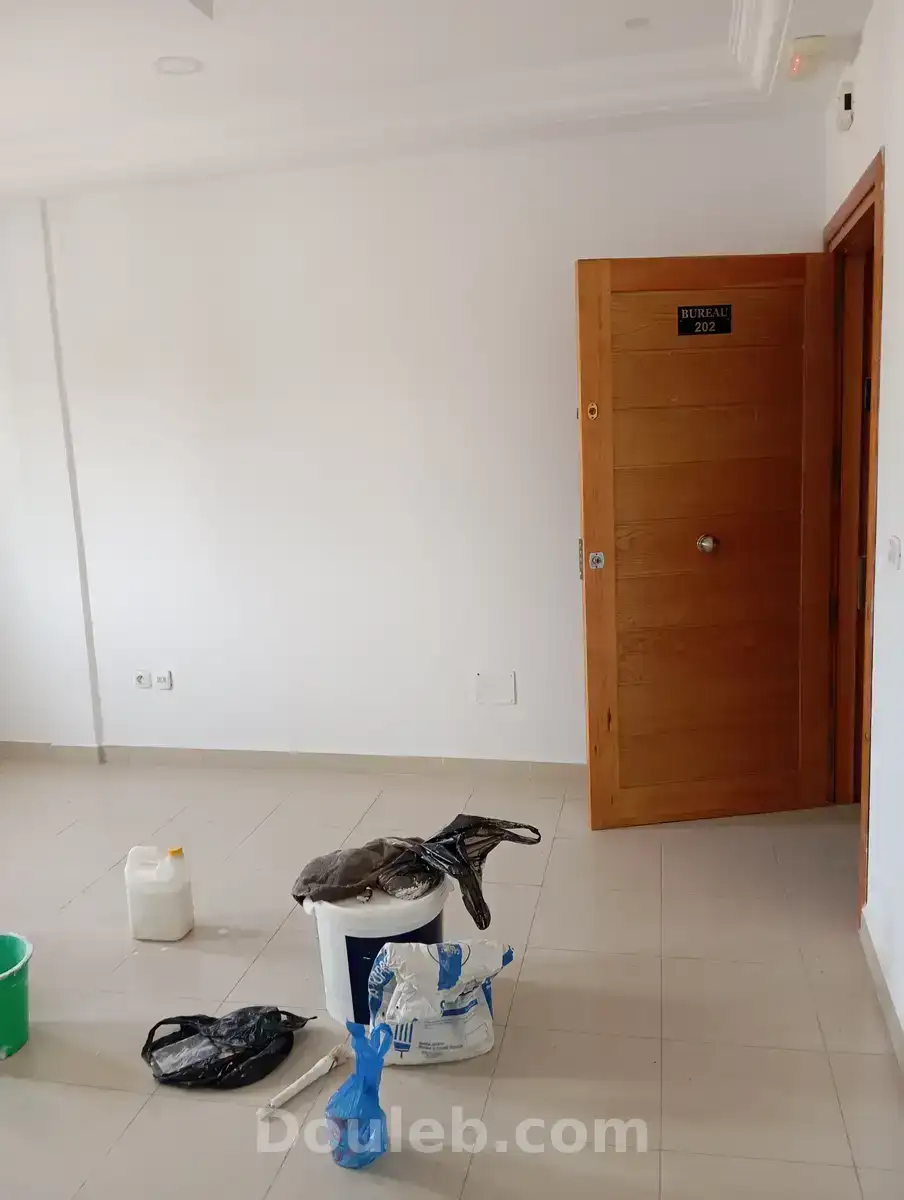 App h standing - Miniature 2