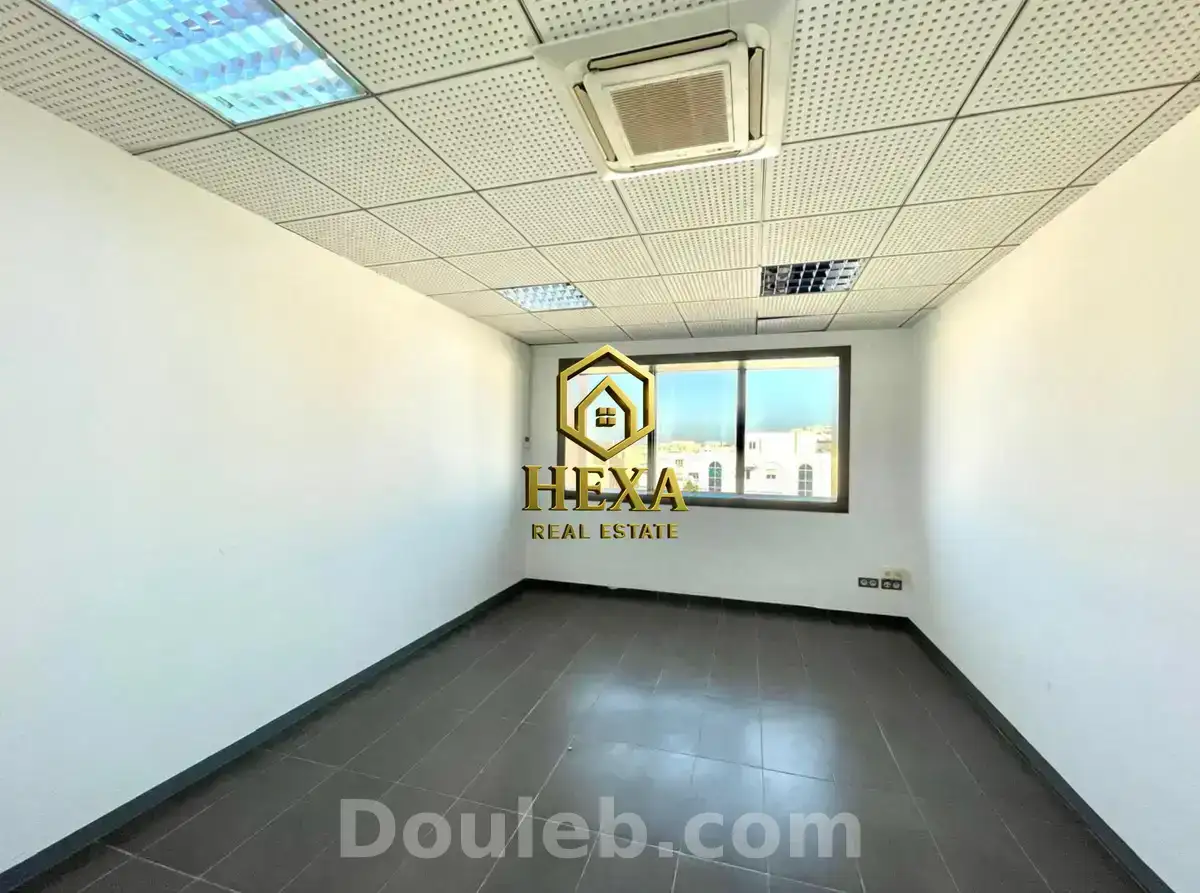 H8 à usage bureautique au lac 2 - Miniature 4