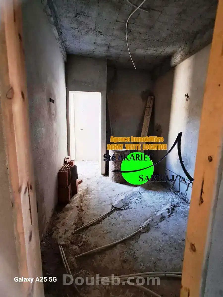 Villa et 2 étages inachevé à hammem sousse ghrabi - Miniature 2