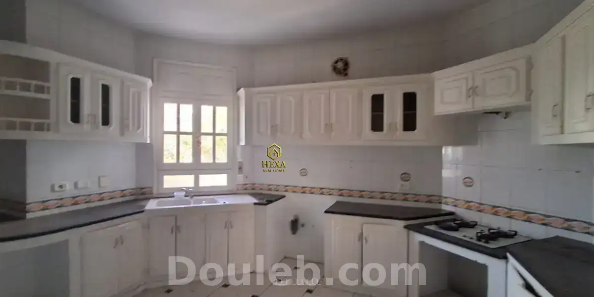 Villa s8 au lac 1 à usage bureautique avec jardin - Miniature 2