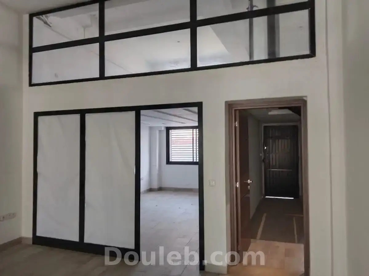 Montplaisir loc esp commercial - Miniature 2