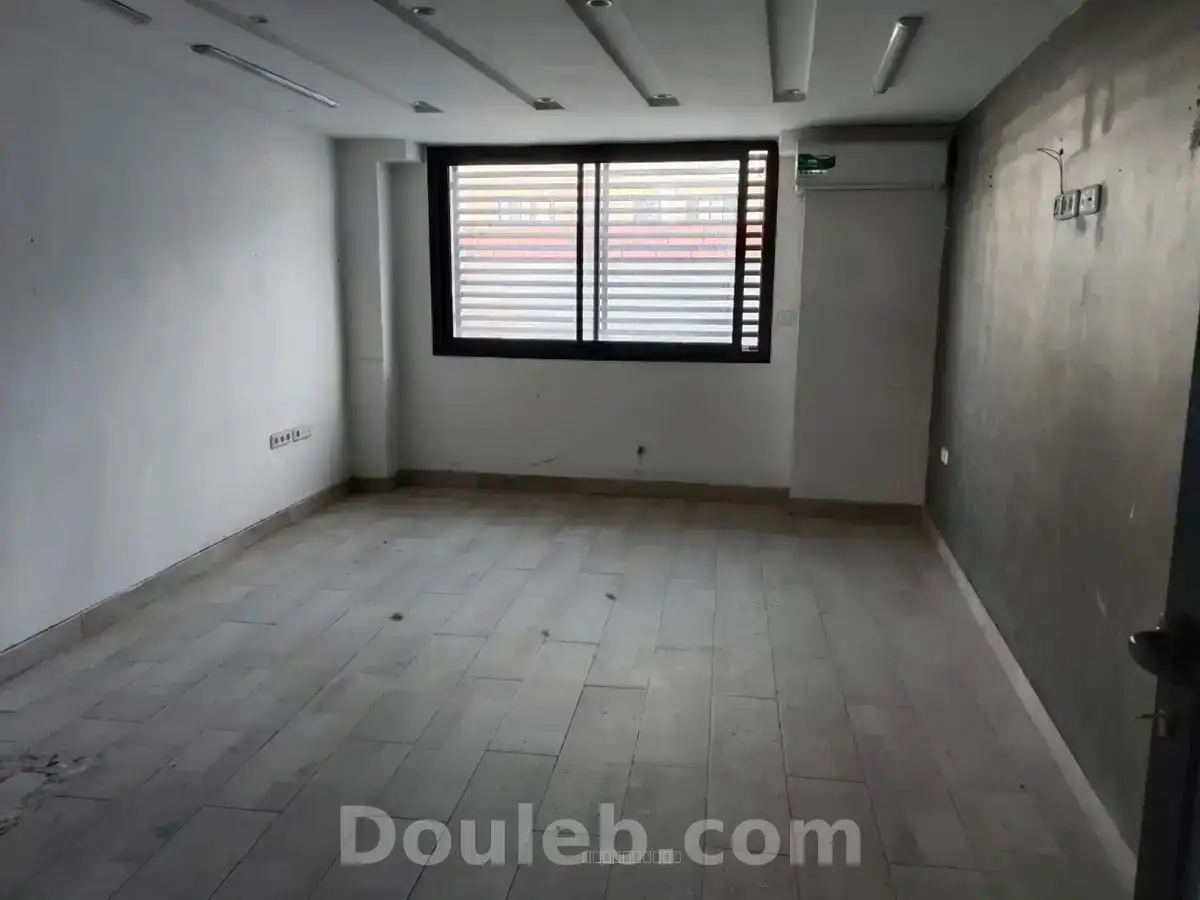 Montplaisir loc esp commercial - Miniature 3