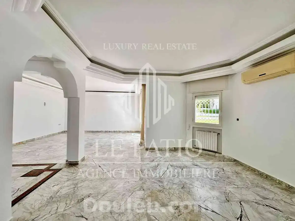 Villa s6 avec piscine a gammarth - Miniature 3