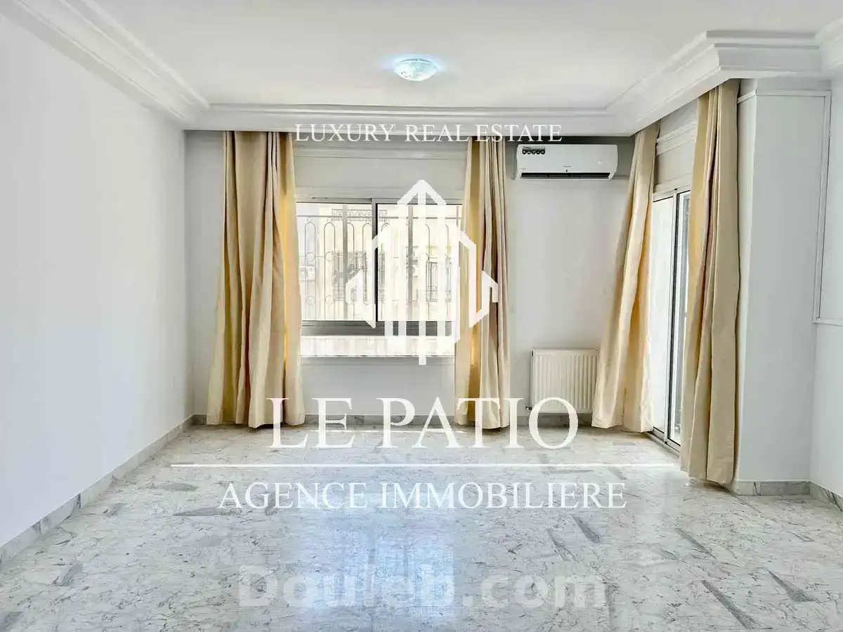 Appartement s3 lac 2 avec parking sous sol - Miniature 5