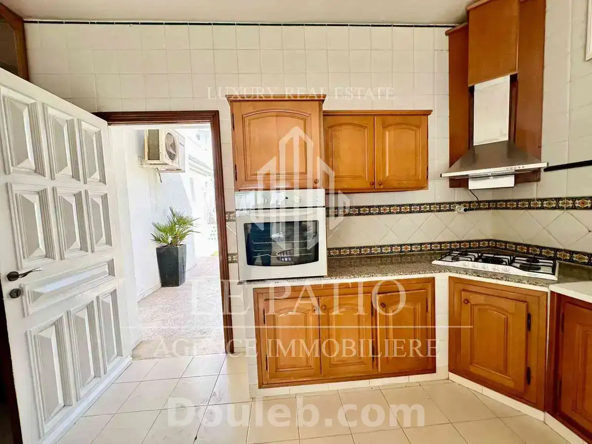 Villa s6 avec piscine a gammarth - Miniature 5