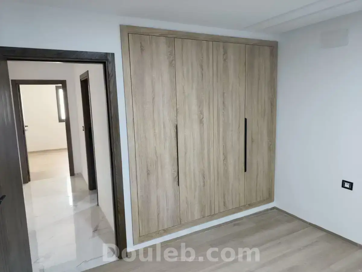 Appartement s2 neuf haut standing à jardins aouina - Miniature 2