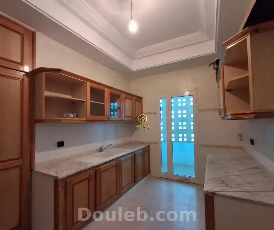 Appartement s3 à usage bureautique au lac 1 - Miniature 3