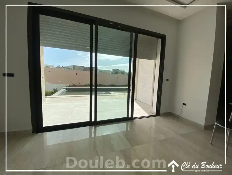 Superbe villa neuve à borj touil - Miniature 3