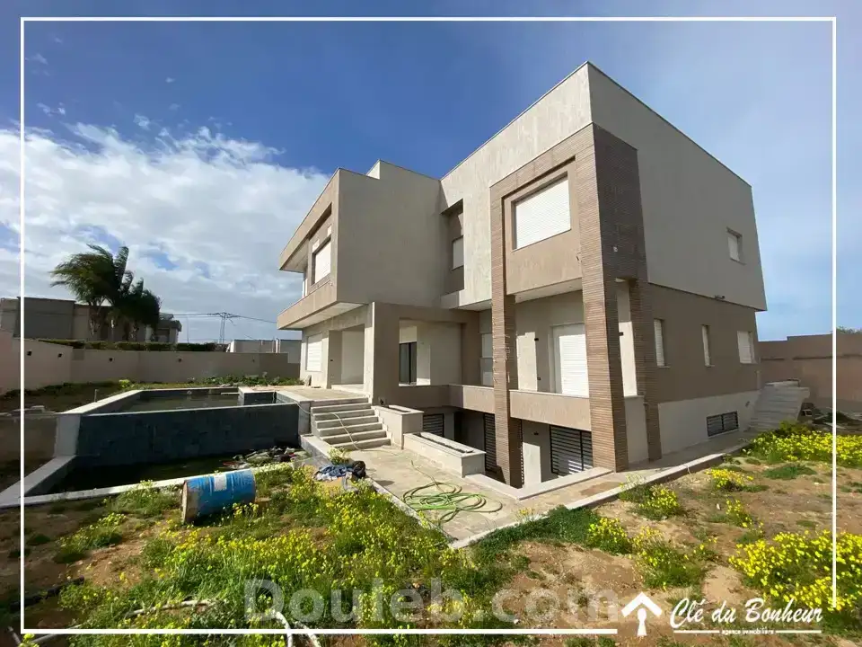 Superbe villa neuve à borj touil - Miniature 4