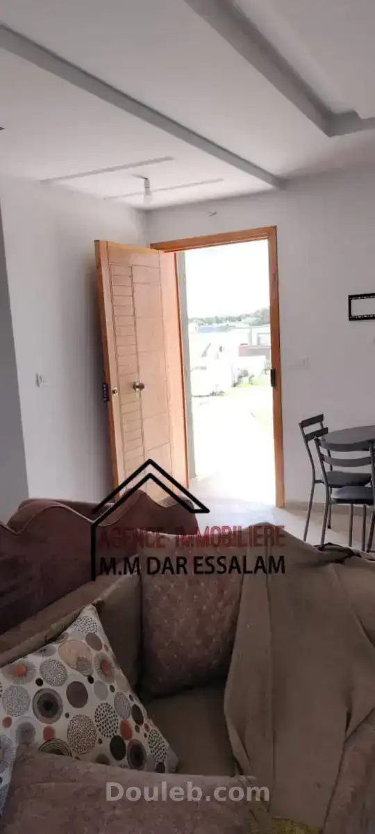 Maison avec un jardin et indépendante - Miniature 4