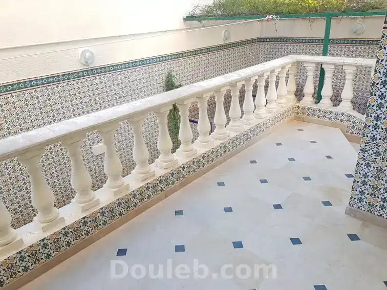 Etage de villa s4 meublé à ain zaghouan - Miniature 5
