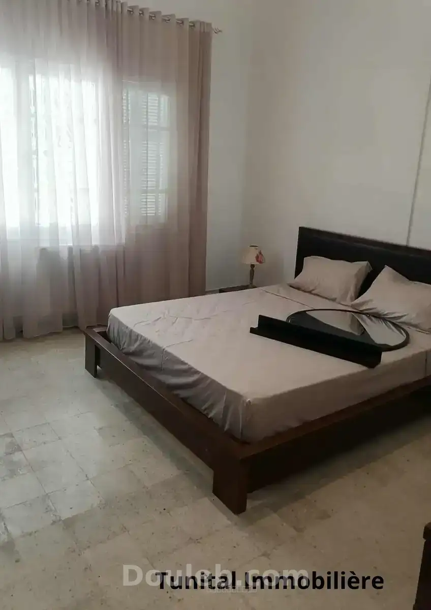 Villa sur deux niveaux séparés - Miniature 3