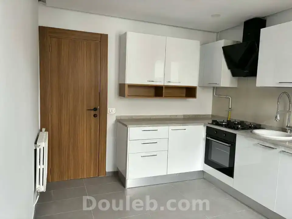 Menzah 9a agréable appt s2 haut stg - Miniature 4