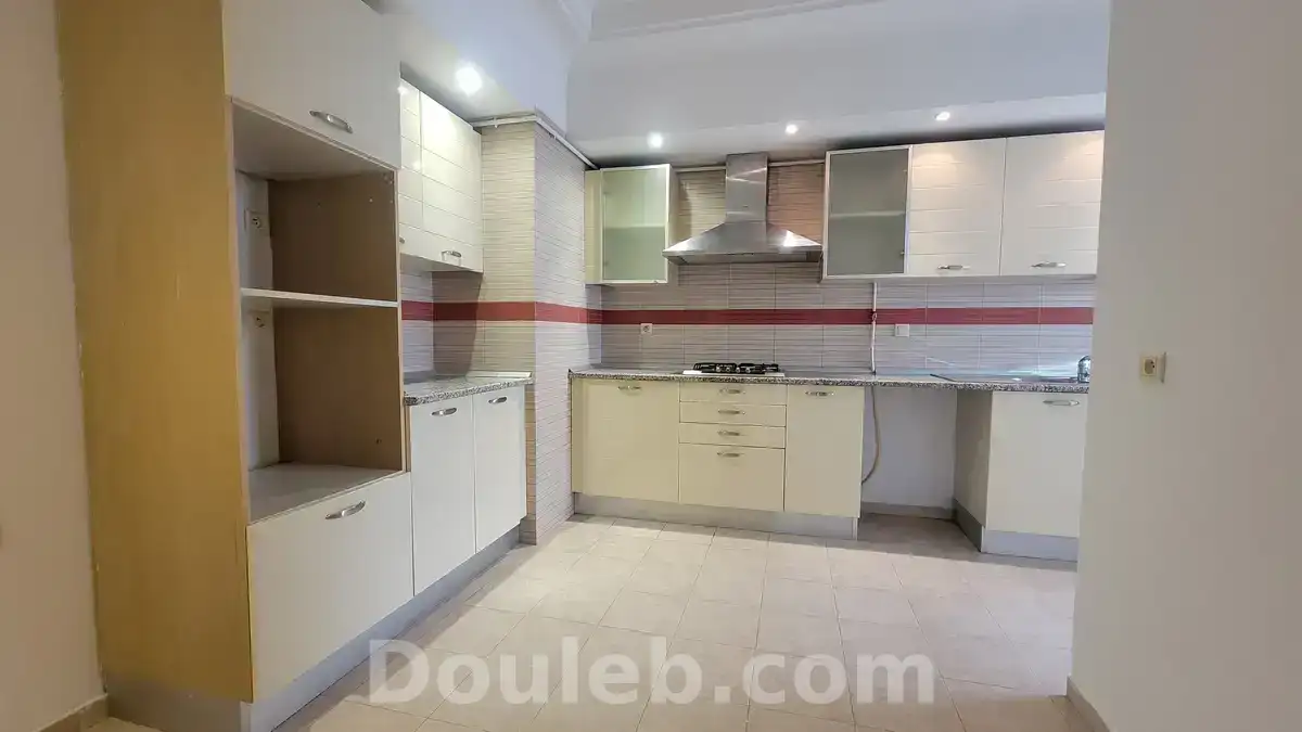 Appartement s2 au lac 2 sur l'avenue de la bourse - Miniature 3