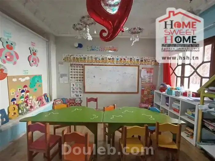 Etage de villa s3 carla au ain zaghouen nord