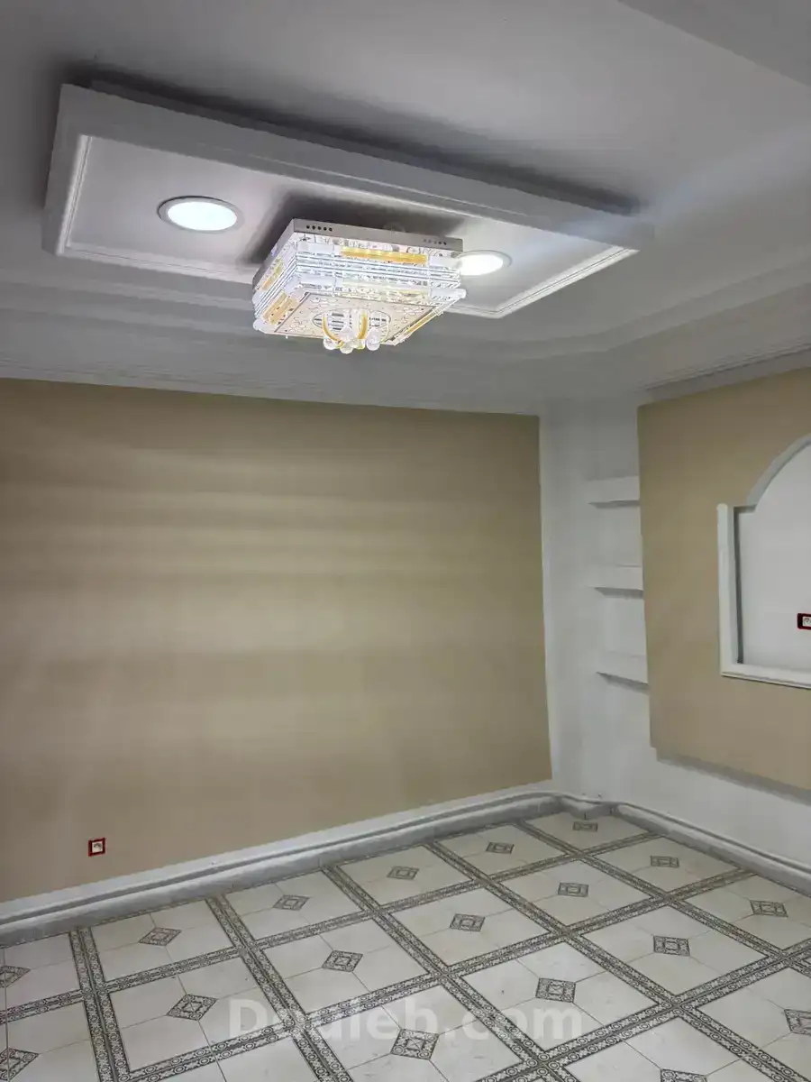 Local en face métro mourouj3 - Miniature 2