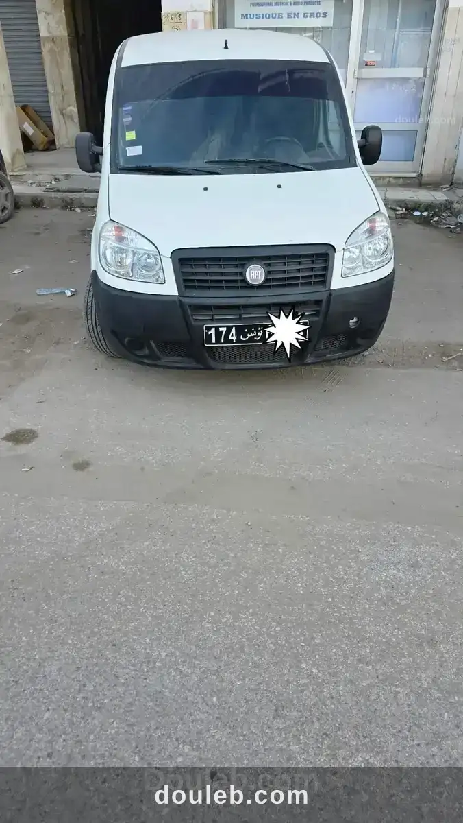 Fiat doblo 1er main à Tunis