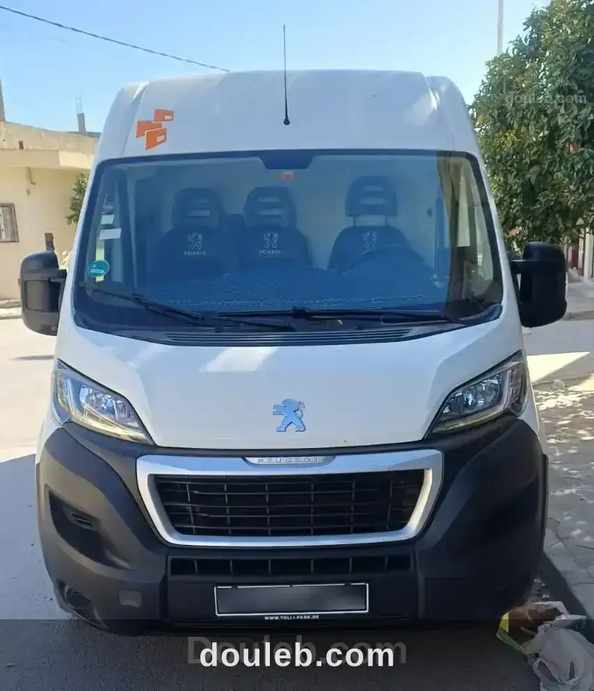 Peugeot boxer à Tunis