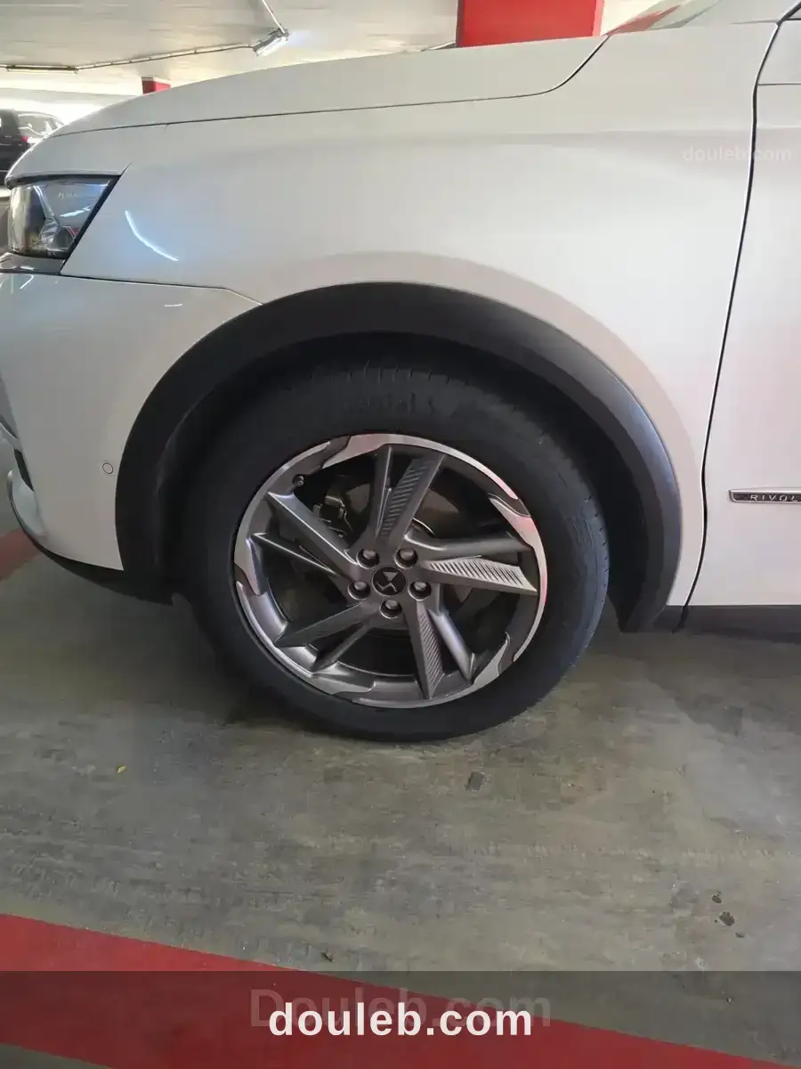 Ds7 en très bonne état à Tunis