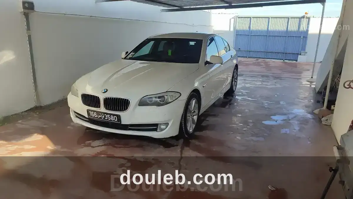 Bmw 520 i en bon état à Tunis
