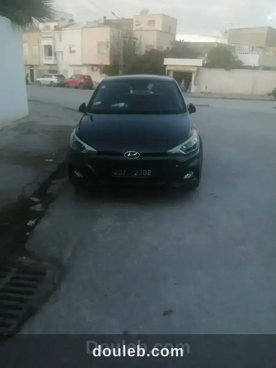 Hyundai i20 à Tunis