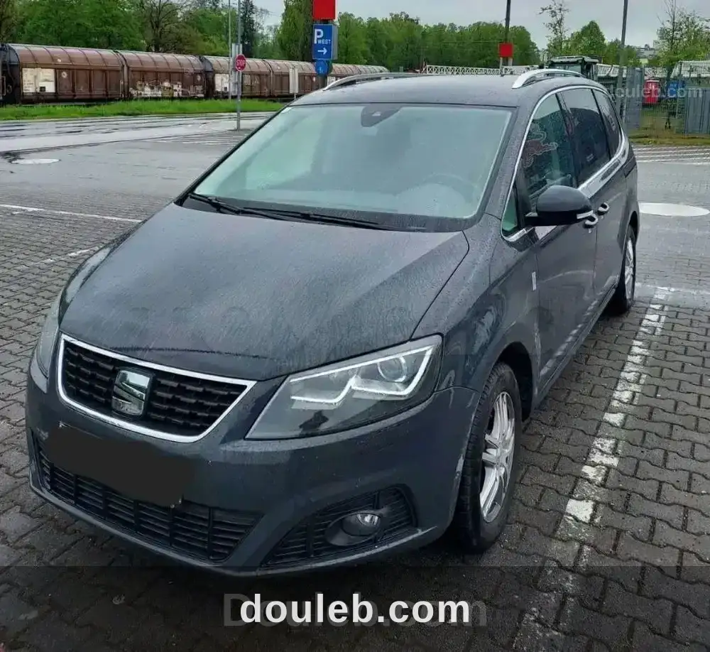 Seat alhambra avec 7 places et puissance 9 à Tunis