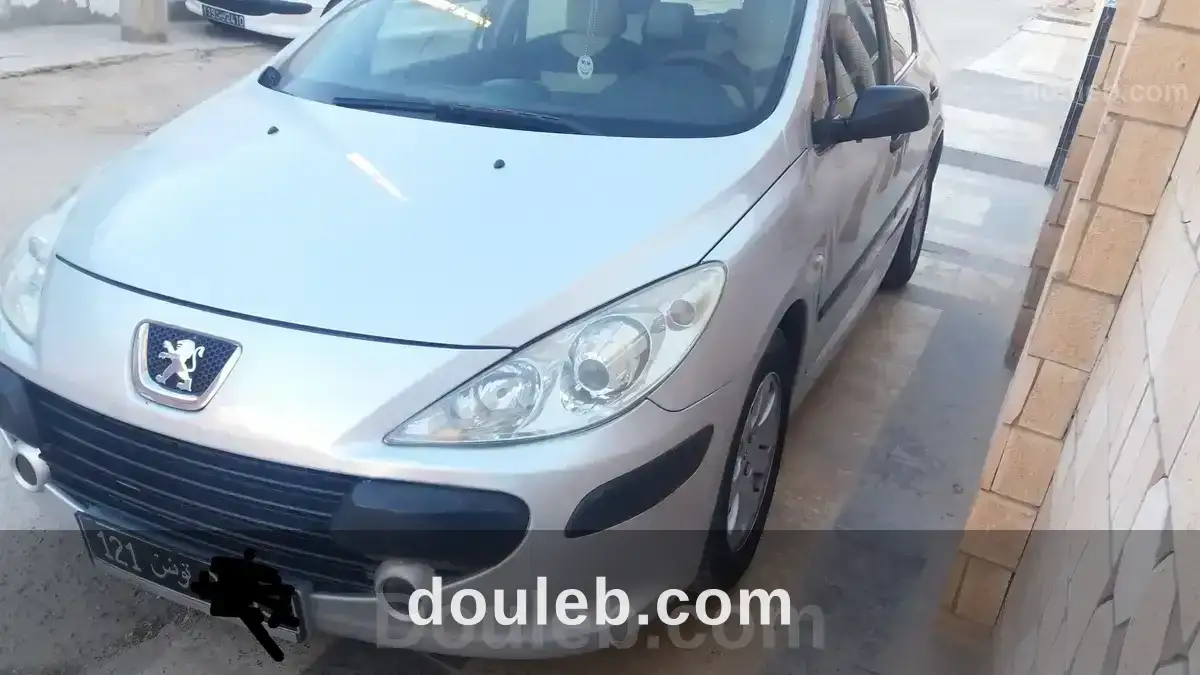 Peugeot 307 phase 2 à Tunis