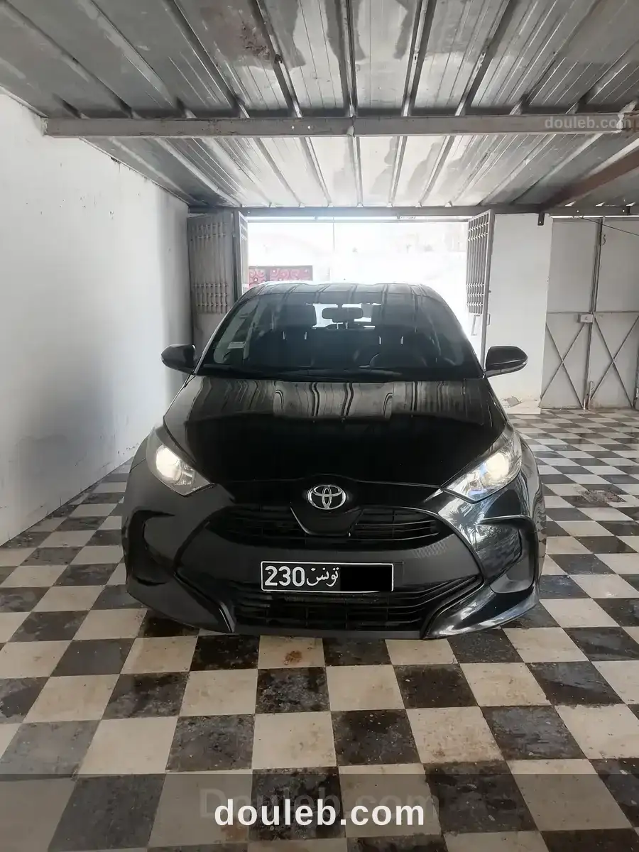 Tayota yaris france à Tunis