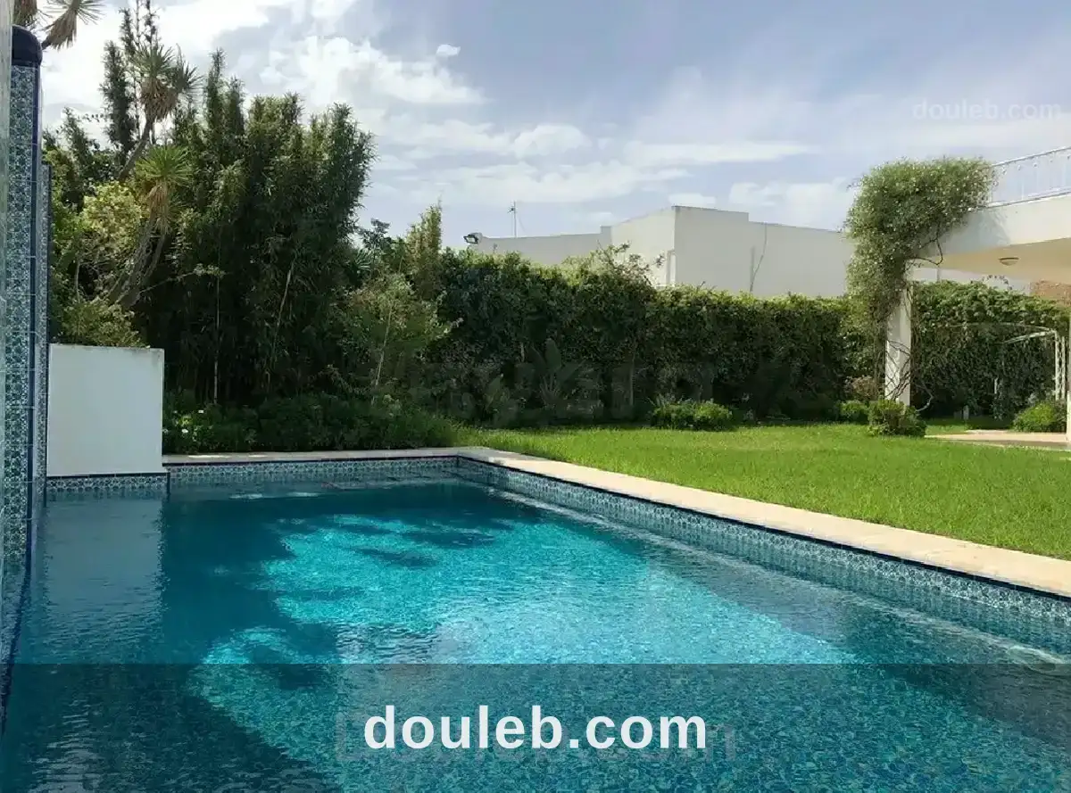 Villa s7 avec jardin et piscine à menzah 9a à Tunis