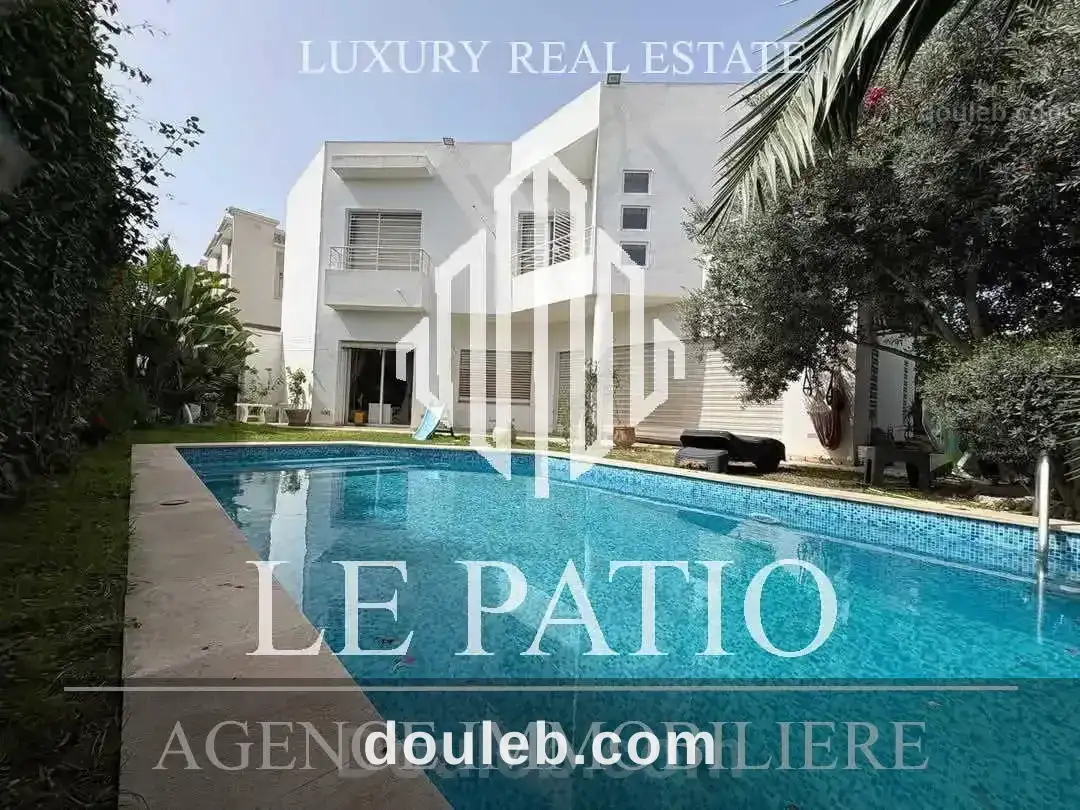 Villa s4 a ain zaghouan avec piscine et jardin à Tunis