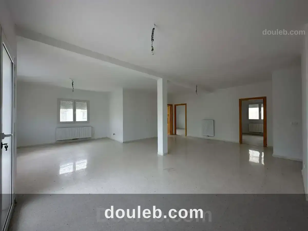 Etage de villa s3 neuf à riadh andalous à Tunis