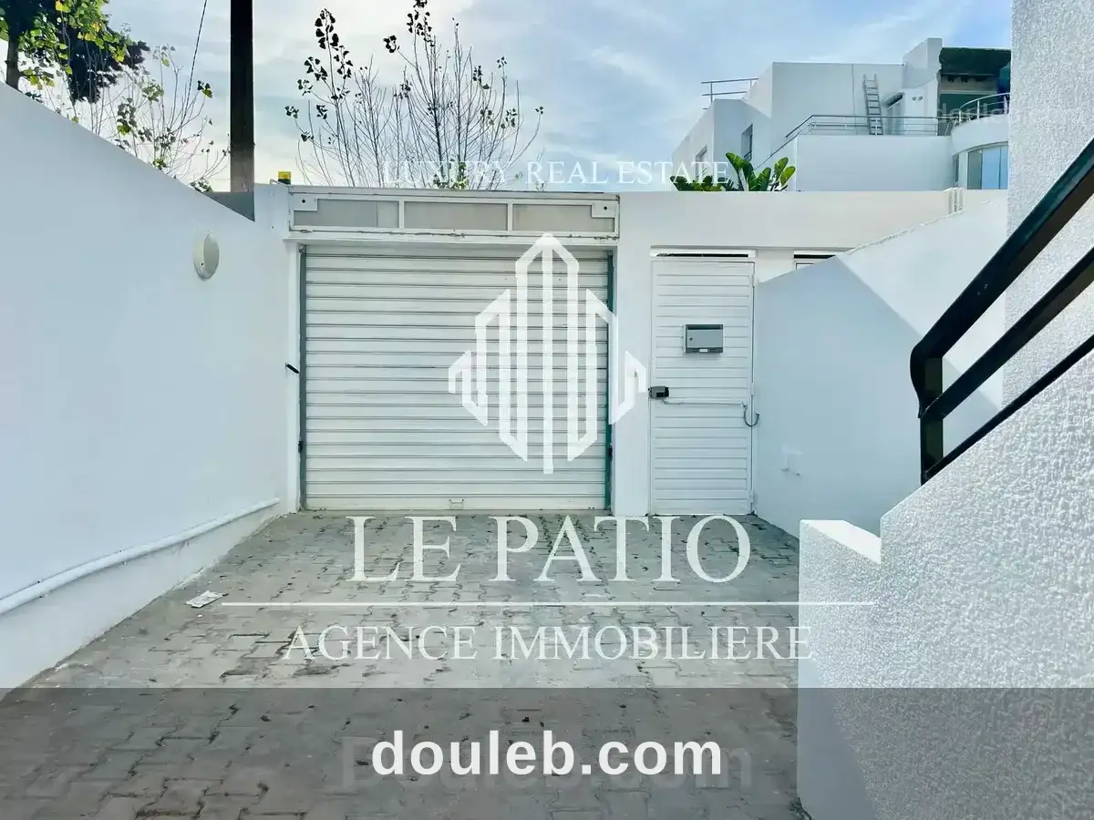 Etage de villa s3 à la marsa ville à Tunis