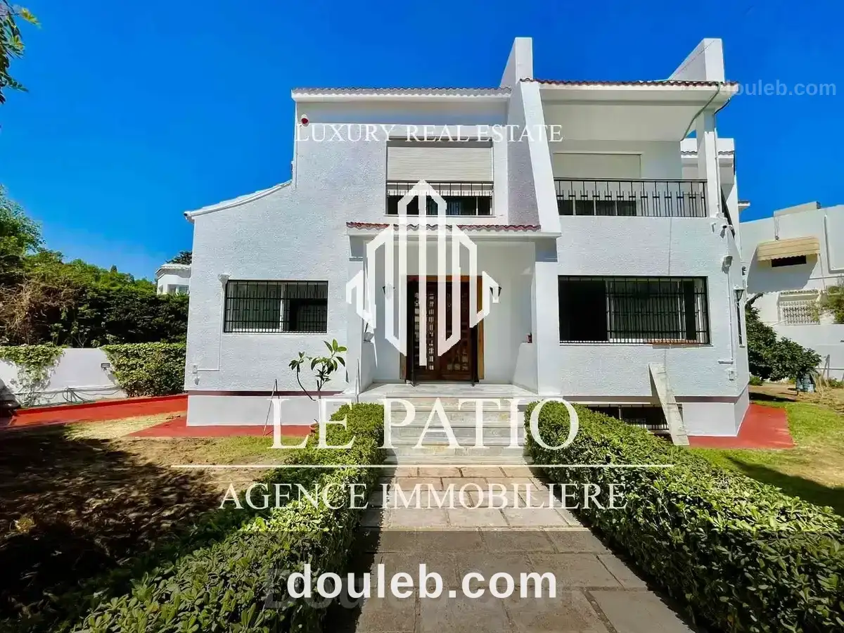 Villa a la marsa ville avec jardin à Tunis