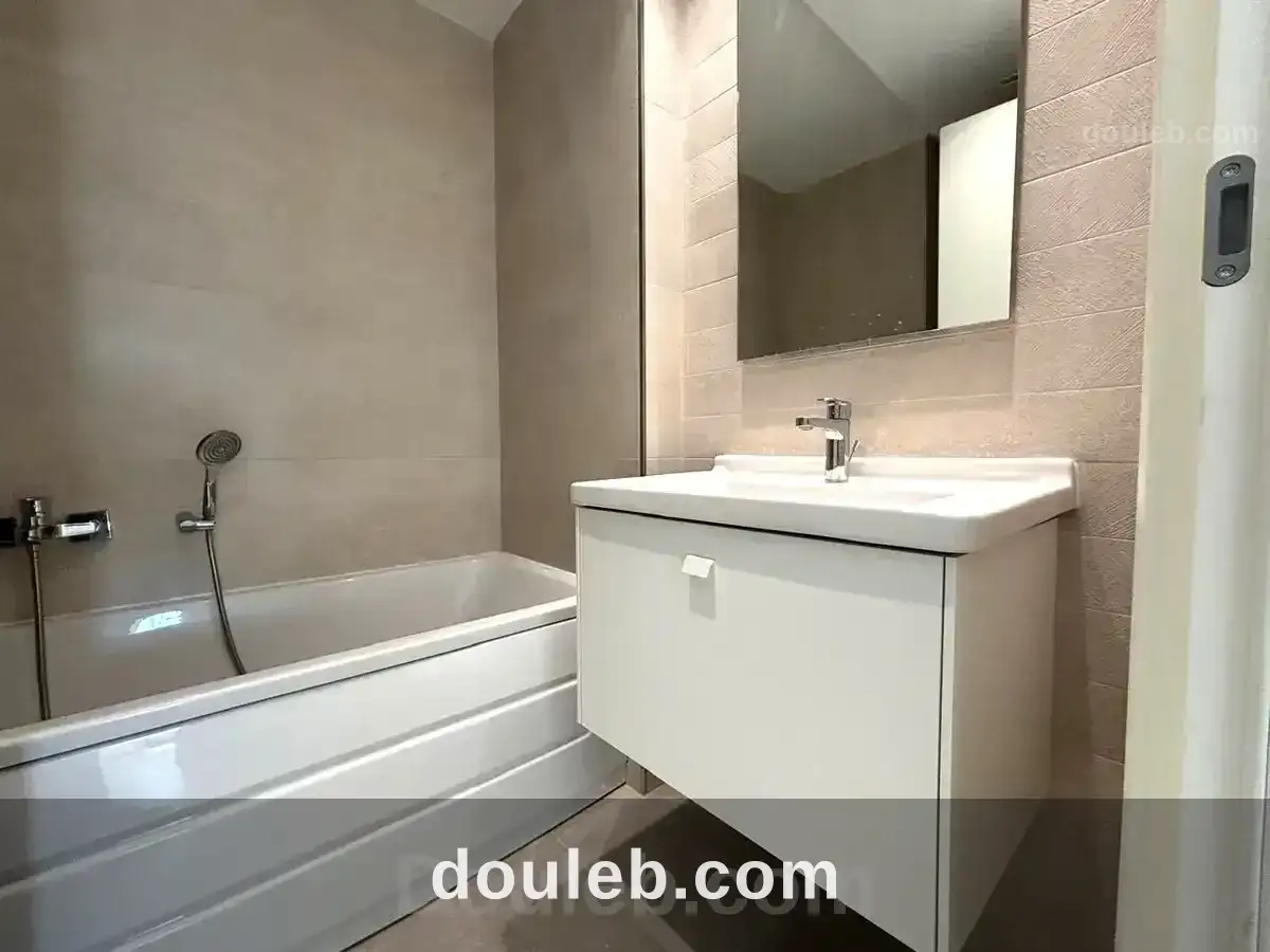 Un appartement s3 neuf à chotrana 2 à Tunis