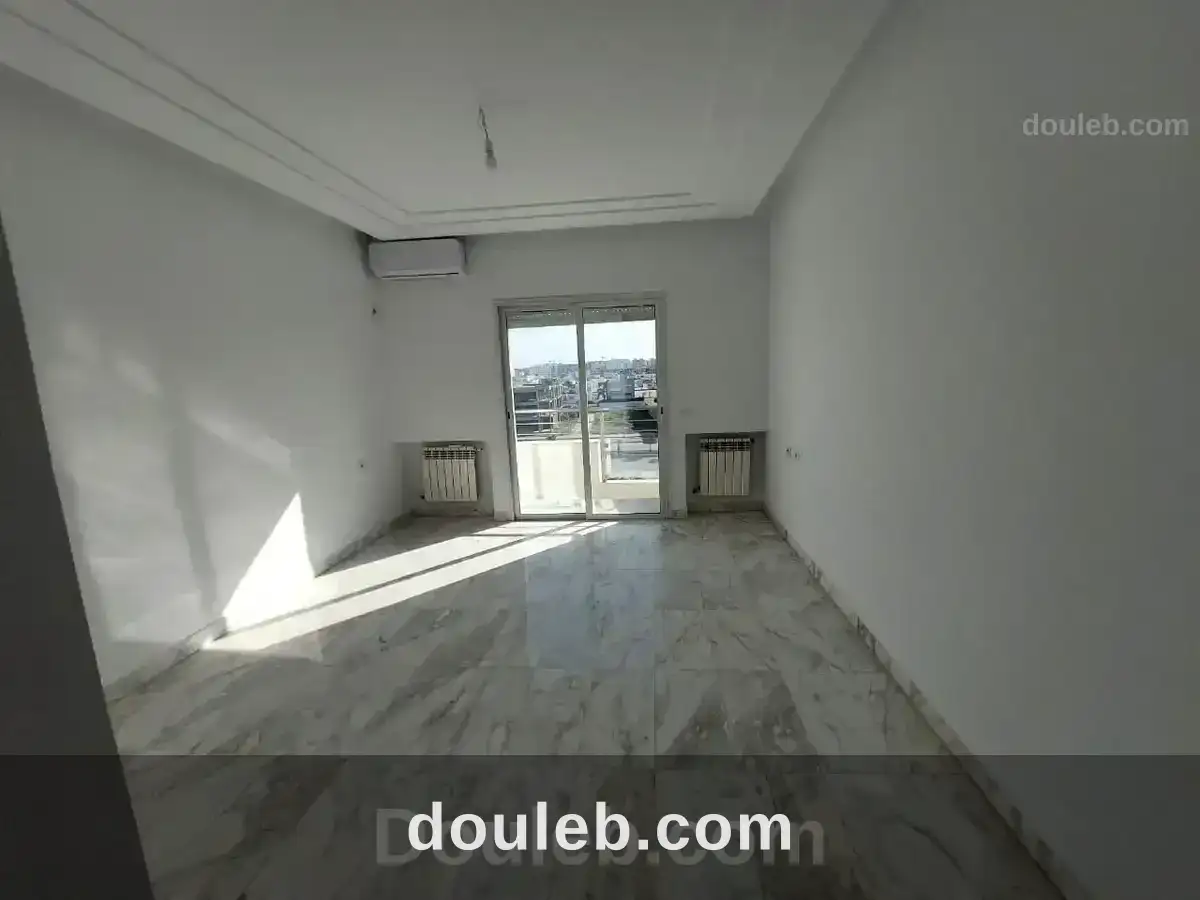 S4 à ain zaghouan nord à Tunis