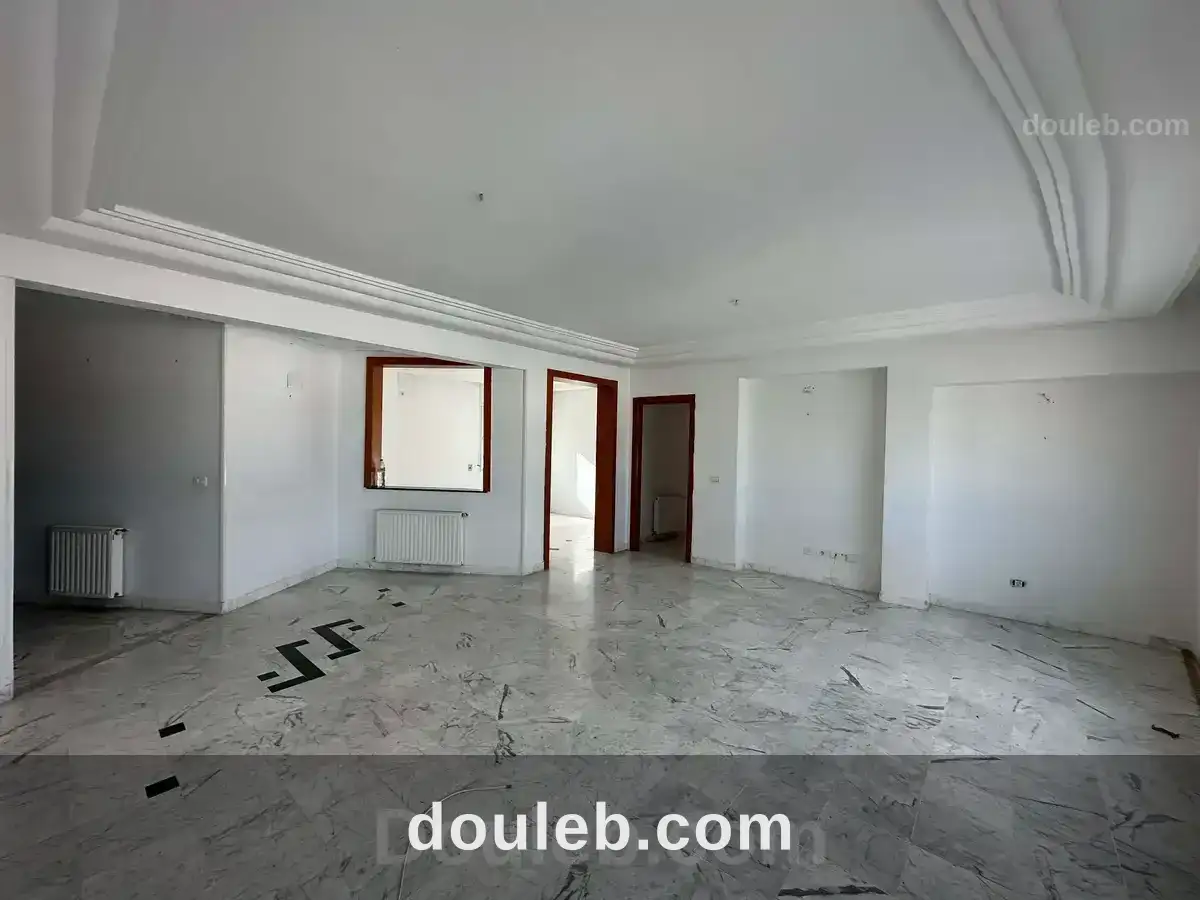 Appart s4 spacieux à ennasr 2 à Tunis