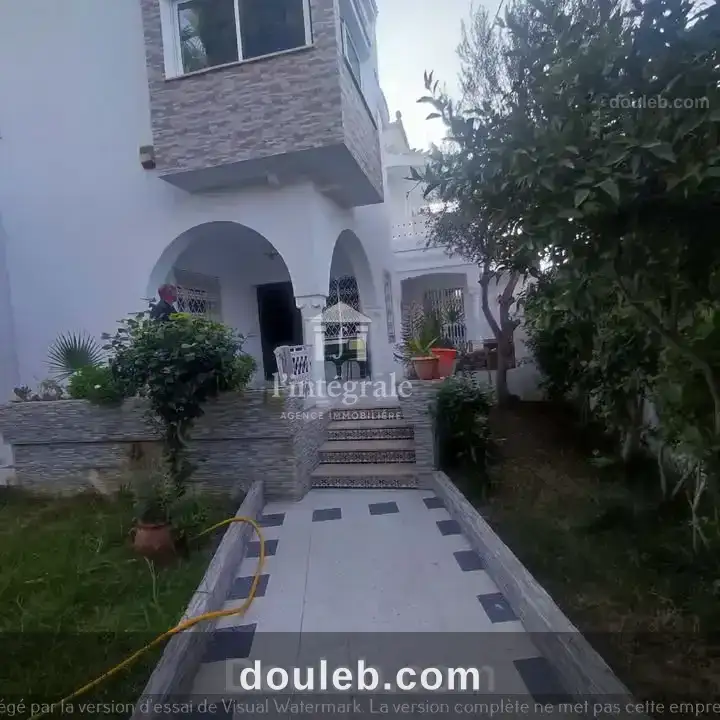 Villa 2s5 à carthagebyrsa à Tunis