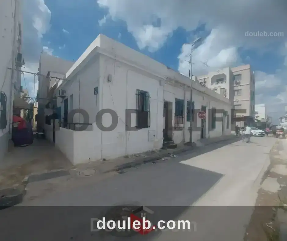 Terrain à la goulette à Tunis