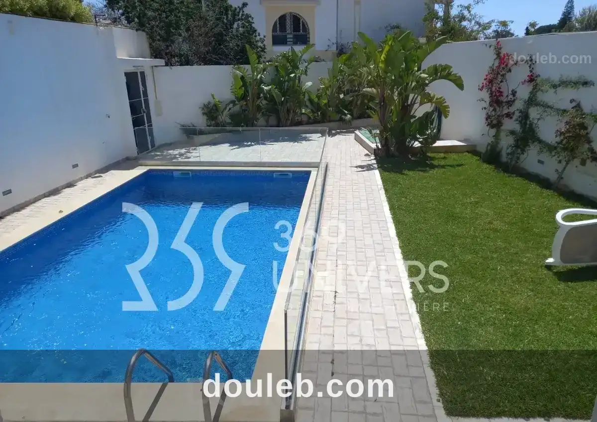 Villa avec piscine à carthage ref rh125 à Tunis