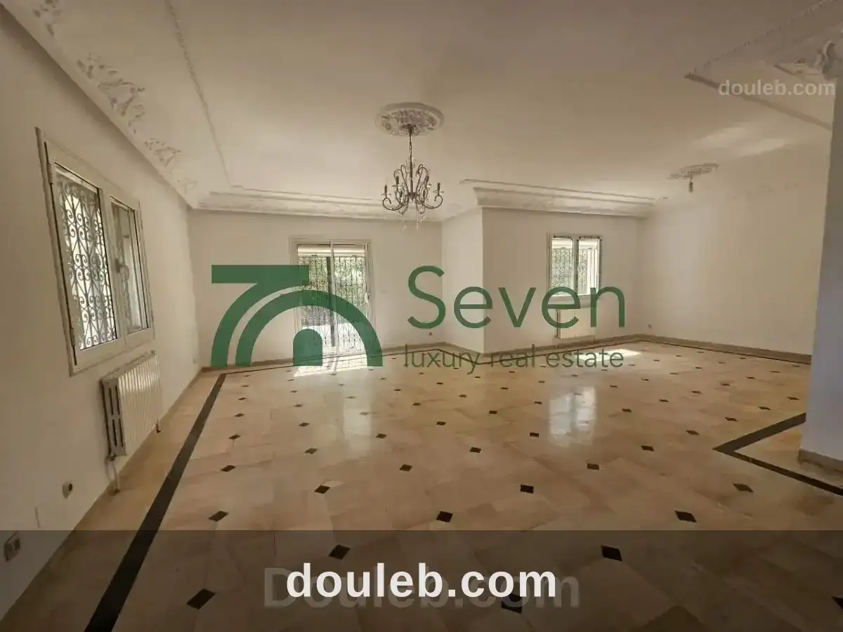 Une villa en s4 aux berges du lac 1 à Tunis