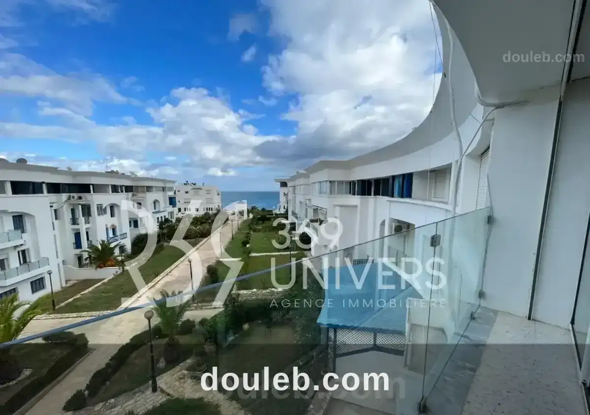 Duplex avec vue sur mer à gammarth ref rd057 à Tunis