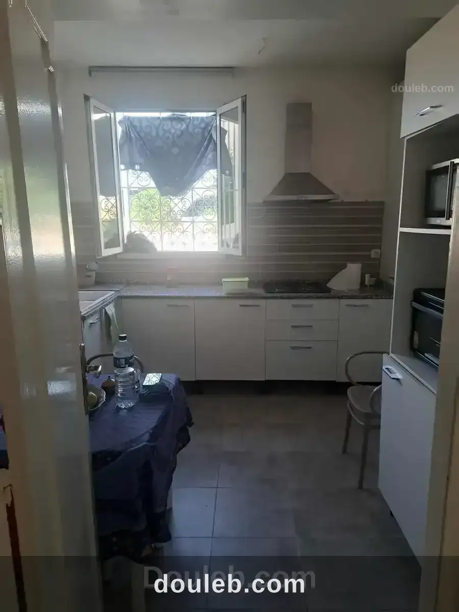 Un s3 au rdc à l'ariana à Tunis