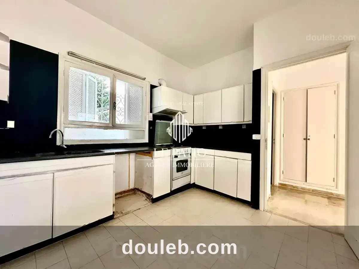 Villa a la marsa les pins avec jardin - Miniature 5