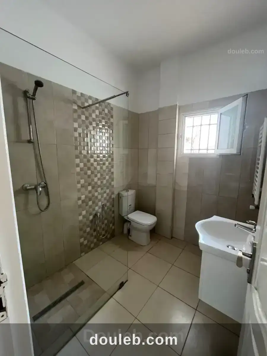 S plus 1 propre avec terasse - Miniature 5