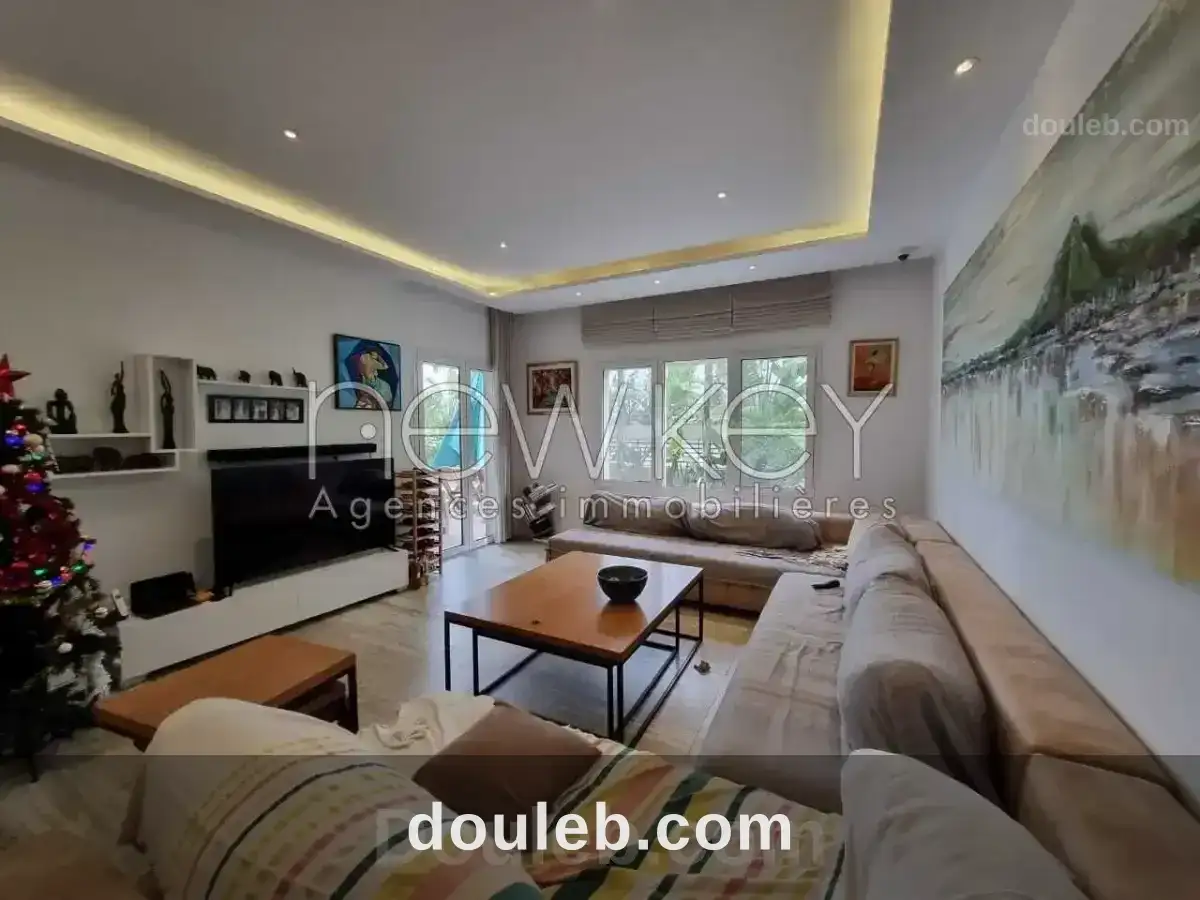 S4 meublé avec piscine à la marsa - Miniature 3