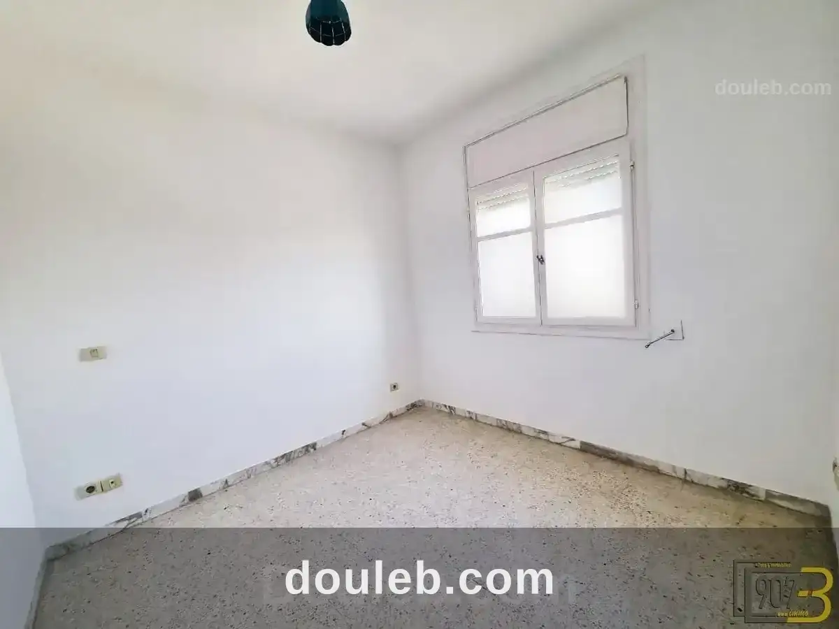 Un appartement s1 à cité ennasr - Miniature 2